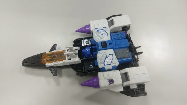 Titans Return Overlord Leader Class Wave 5 Out Of Package Photos 07 (7 of 12)